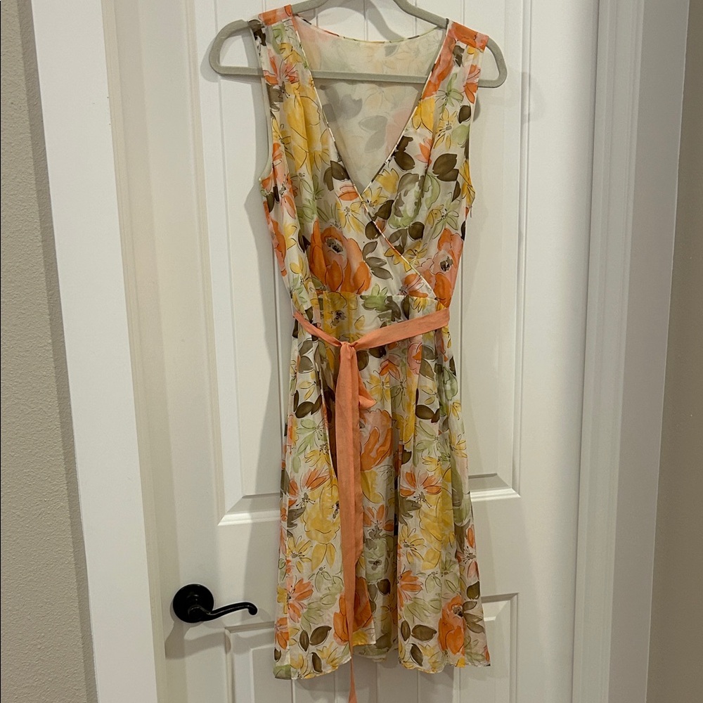 Elegant Floral V-Neck Midi Dress